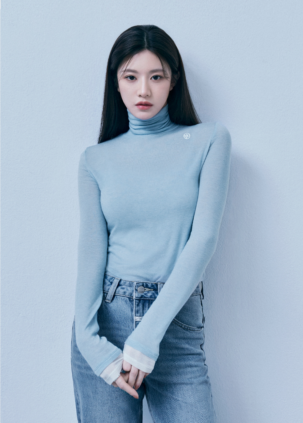 W LAYERED POINT TURTLE NECK LONG SLEEVE light blue